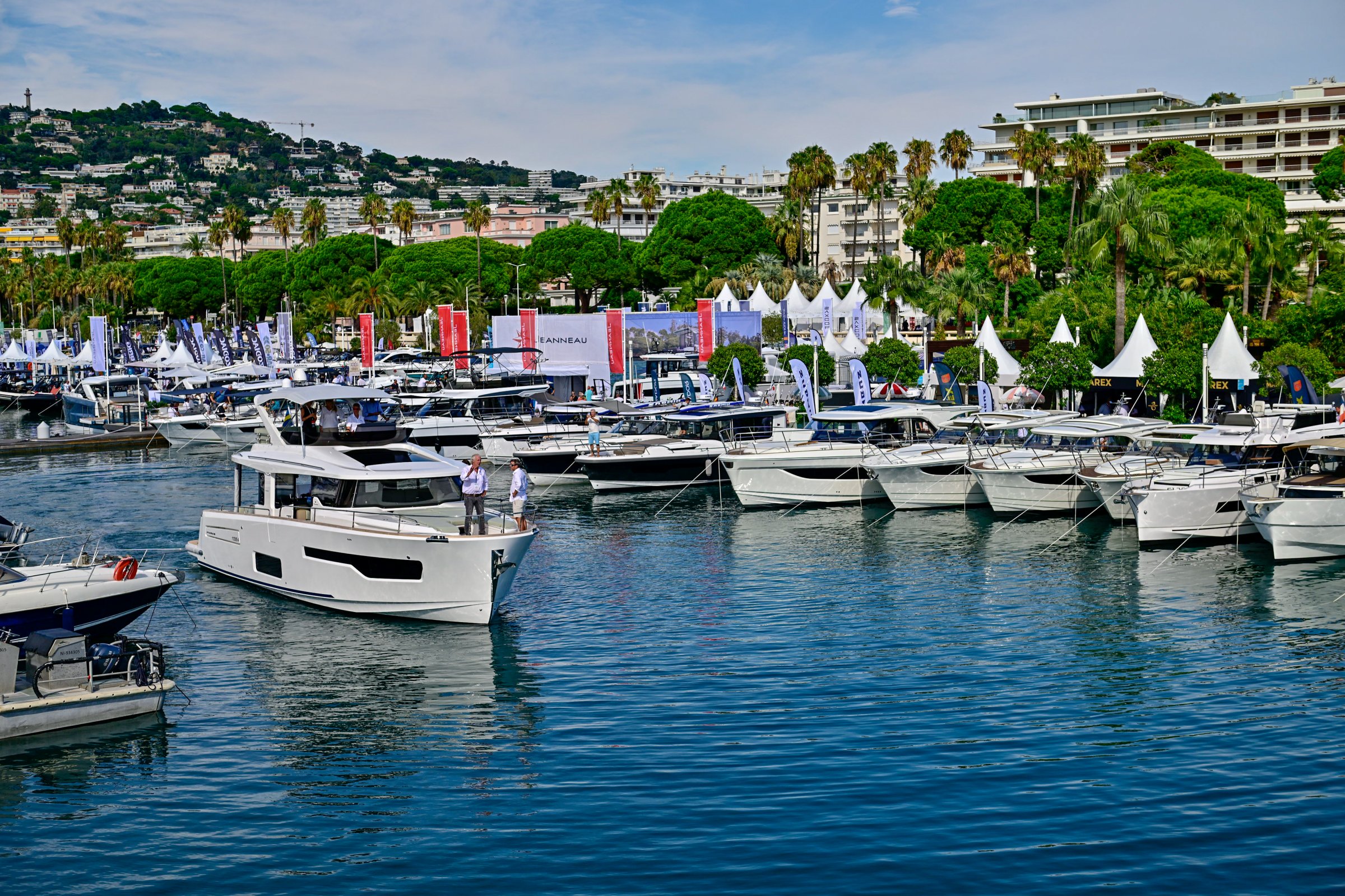 До главной яхтенной выставки в Каннах осталось совсем немного времени!